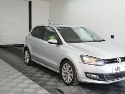 Begagnad VW Polo SEL 2011 Silver Halvkombi