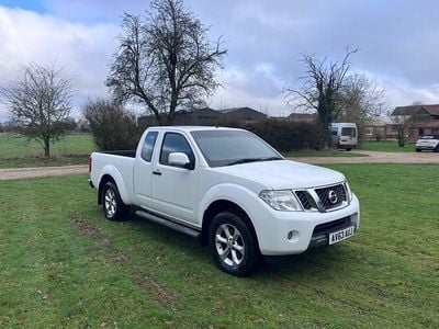 White Used 2013 Nissan Navara Acenta Pickup | £5,995 (Fair price)