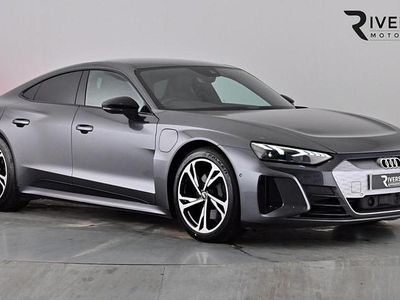 Used Audi e-tron GT quattro Comfort 389 kW (530 HP) 2022 Daytona grey Sedan