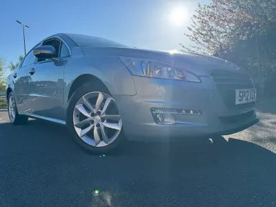 Usado Peugeot 508 Active 112 CV (82 kW) 2012 Azul Berlina