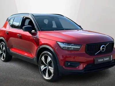 Used Volvo XC40 R-Design 258 HP (189 kW) 2021 Red SUV