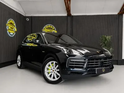 Used Porsche Cayenne 462 HP (339 kW) 2020 Blue SUV