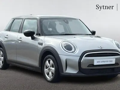 Used Mini Cooper Classic 134 HP (98 kW) 2022 Silver Hatchback