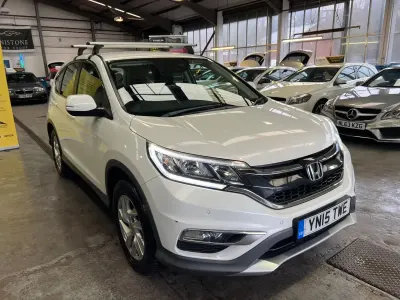 Używany Honda CR-V SE 160 KM (117 kW) 2015 Biały SUV