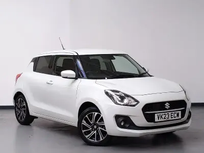 Usado Suzuki Swift SZ5 83 HP (61 kW) 2023 Branco Citadino