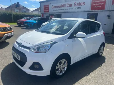 Used Hyundai i10 SE 67 HP (49 kW) 2016 White Hatchback