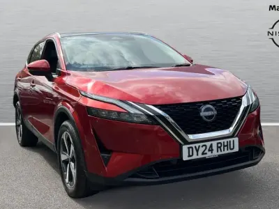 Used Nissan Qashqai N-Connecta 158 HP (116 kW) 2024 Red SUV
