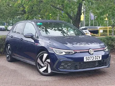 Second-hand VW Golf VIII GTI 245 CP (180 kW) 2024 Albastru Hatchback