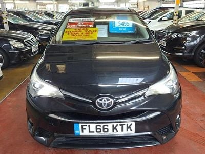 Used Toyota Avensis Business Edition 112 HP (82 kW) 2016 Black Estate