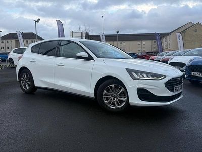 Used Ford Focus Titanium 125 HP (91 kW) 2025 White Hatchback