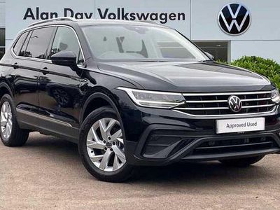 Black Used 2025 VW Tiguan Allspace Life SUV | £27,495 (Fair price)