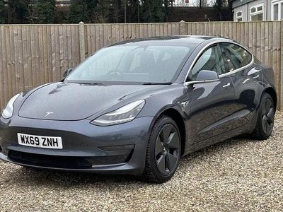 Used Tesla Model 3 Standard Range Plus 239 kW (325 HP) 2019 Sedan