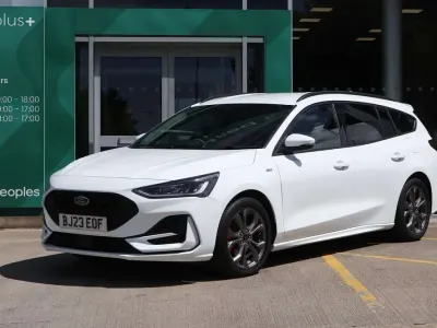 Used Ford Focus ST-Line 2023 White Estate