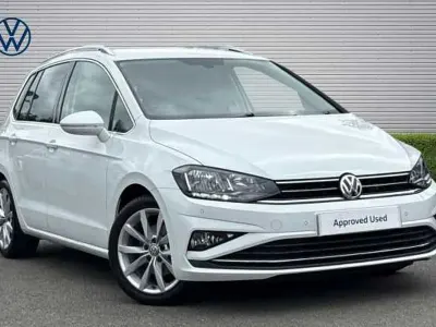 Used VW Golf VII GT 130 HP (95 kW) 2019 White Hatchback