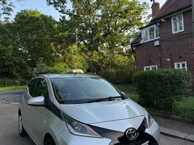 Used Toyota Aygo X-play 2015 Silver Hatchback