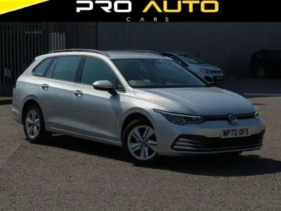 Second-hand VW Golf VIII Life 2022 Argintiu Break