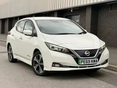 Used Nissan Leaf Tekna 110 kW (150 HP) 2019 White Hatchback