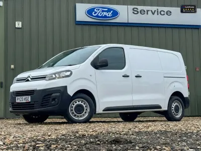 Używany Citroën Dispatch 145 KM (106 kW) 2023 Biały Minivan