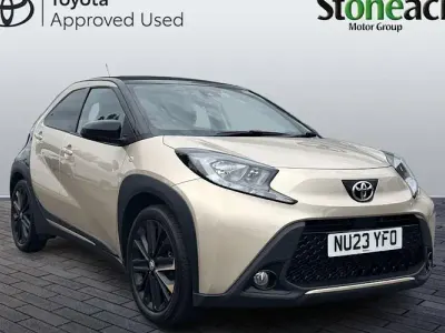 Used Toyota Aygo X Edition 72 HP (52 kW) 2023 Beige SUV