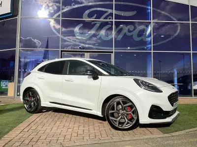 Used Ford Puma ST 2023 Frozen white SUV