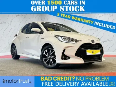 Używany Toyota Yaris Hybrid Design 116 KM (85 kW) 2021 Biały Hatchback
