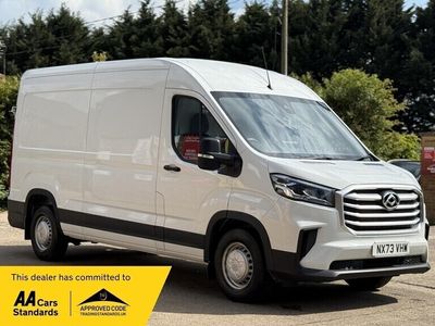Maxus V90