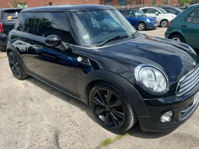 Used Mini Cooper Hatch 122 HP (89 kW) 2012 Black Hatchback