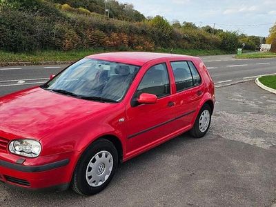 Used VW Golf IV SE 2001 Red Hatchback