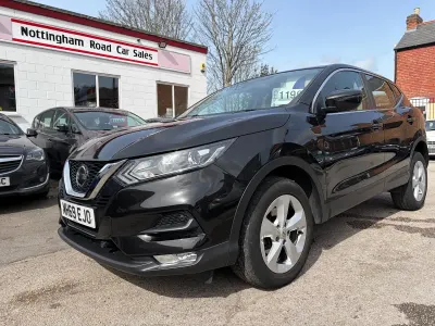 Used Nissan Qashqai Acenta Premium 115 HP (84 kW) 2019 Black SUV