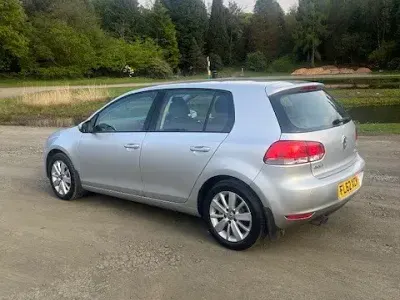 Usado VW Golf VII Match 2012 Prateado Citadino