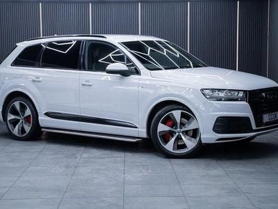 White Used 2015 Audi Q7 S-Line SUV | £18,490 (Fair price)