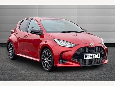 Used Toyota Yaris Hybrid Sport 130 HP (95 kW) 2024 Scarlet flare Hatchback