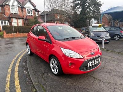 Used Ford Ka Zetec 69 HP (50 kW) 2015 Red Hatchback