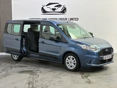 Used Ford Grand Tourneo Connect Zetec 100 HP (73 kW) 2020 Blue MPV