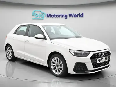 Used Audi A1 Sportback Sport 95 HP (69 kW) 2023 White Hatchback