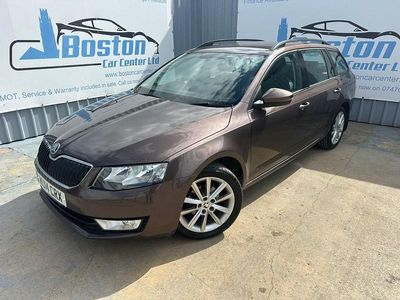 Used Skoda Octavia Elegance 2014 Brown Hatchback