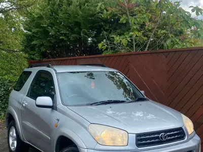 Used Toyota RAV4 2001 Silver SUV