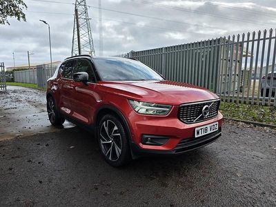 Used Volvo XC40 190 HP (139 kW) 2018 Red SUV