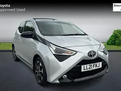 Used Toyota Aygo Trend 72 HP (52 kW) 2021 Silver Hatchback
