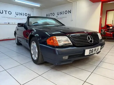 Used Mercedes SL500 322 HP (236 kW) 1990 Blue Cabriolet