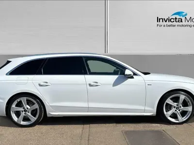Begagnad Audi A4 S-Line 204 HK (150 kW) 2024 Vit Kombi