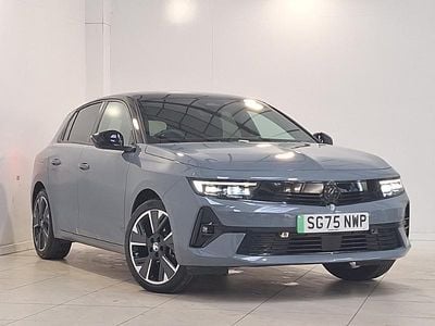 Second-hand Vauxhall Astra Ultimate 114 kW (156 CP) 2025 Gri Hatchback
