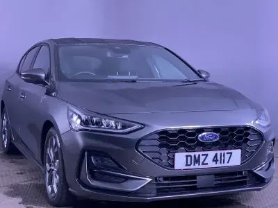 Używany Ford Focus ST-Line 155 KM (114 kW) 2024 Szary Hatchback