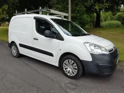 Used Citroën Berlingo 75 HP (55 kW) 2015 White MPV