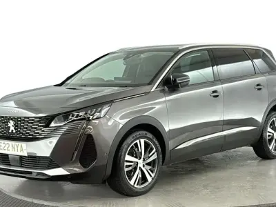 Gebraucht Peugeot 5008 Allure Premium 131 PS (96 kW) 2022 Grau SUV