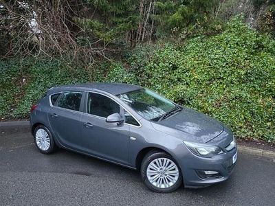 Used Vauxhall Astra Excite 110 HP (80 kW) 2015 Grey Hatchback