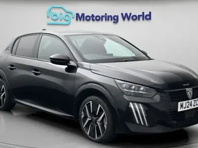 Second-hand Peugeot 208 GT 102 CP (75 kW) 2024 Negru Hatchback