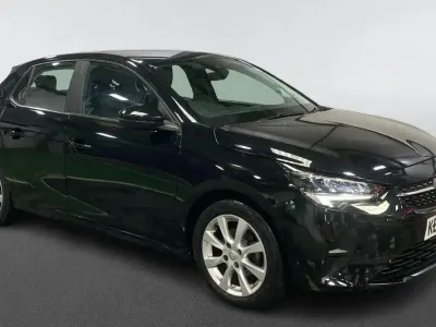 Second-hand Vauxhall Corsa Design Edition 75 CP (55 kW) 2023 Negru Hatchback