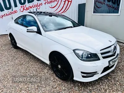 Begagnad Mercedes C250 Sport Edition 204 HK (150 kW) 2014 Vit Sportkupé