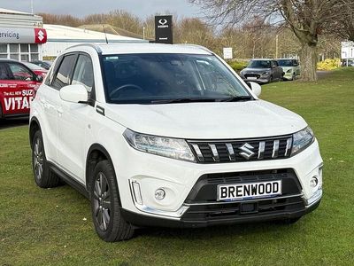 Used Suzuki Vitara SZ-T 115 HP (84 kW) 2022 White SUV